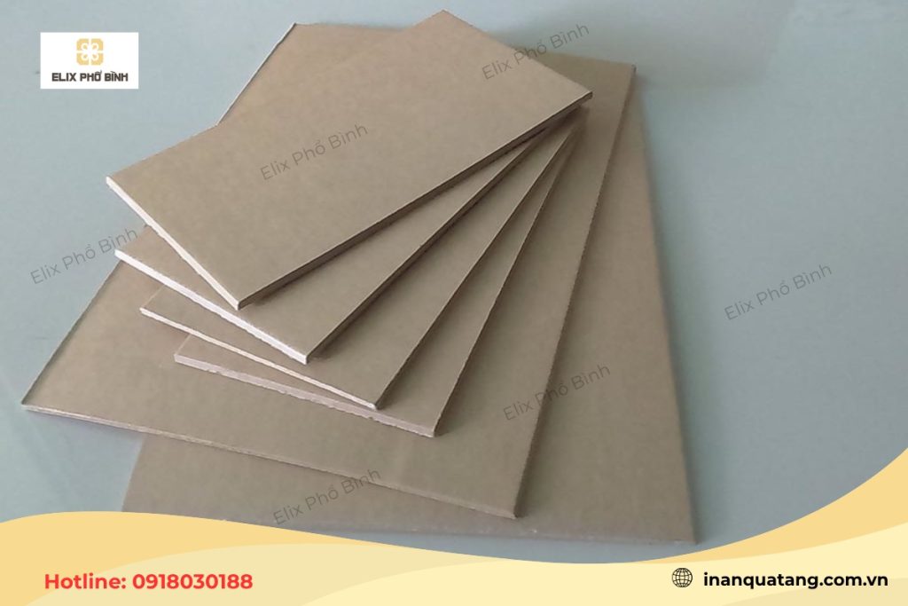 Giấy Carton dày dặn, thường dùng để in và sản xuất hộp carton lớn