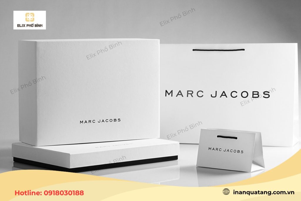 Mẫu túi giấy Couche in logo thương hiệu với kiểu dáng đơn giản, thanh lịch