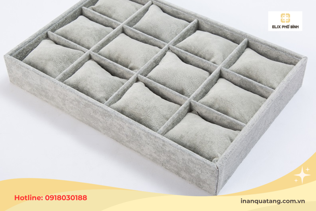 Khay vải nhung cho các sản phẩm cao cấp như trang sức 