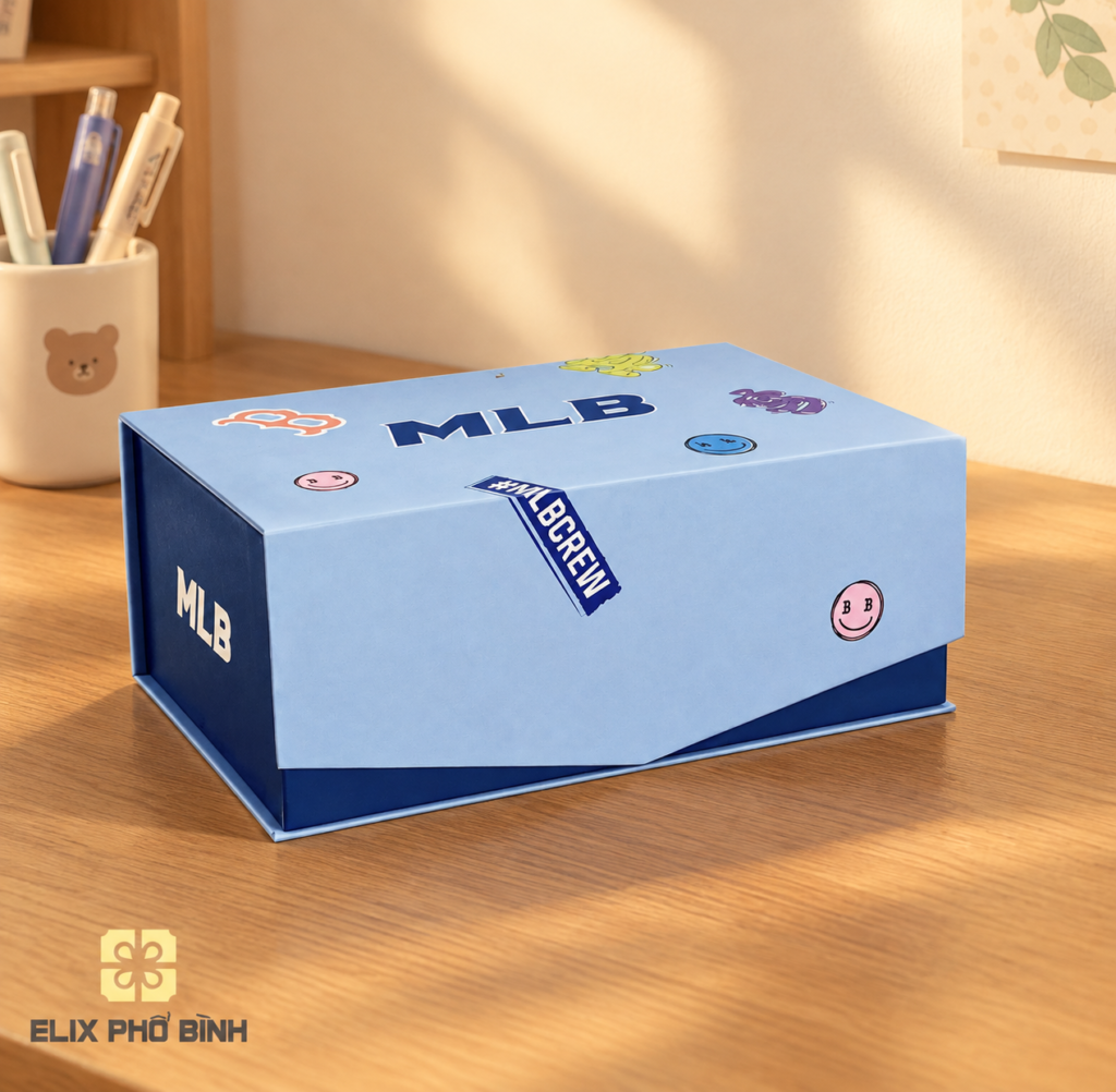 Hộp quà tặng được in bằng chất liệu Couche của thương hiệu MLB