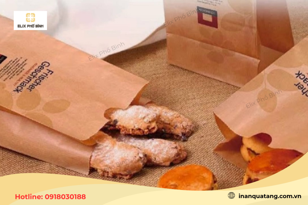 Túi giấy đựng bánh mì có thiết kế đơn giản, dễ cầm nắm 